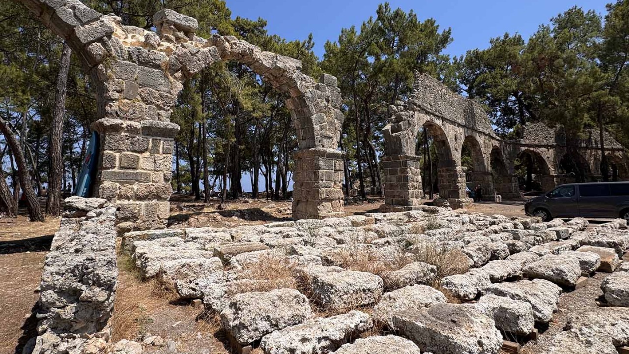 Visiter Kemer : Sites antiques, canyons et plages