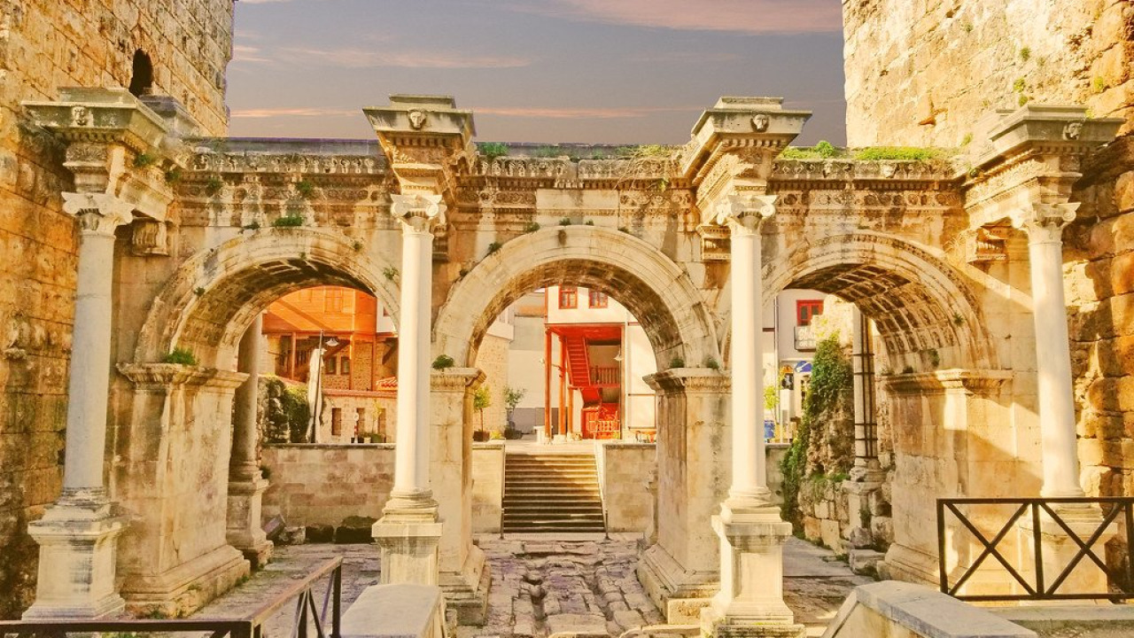 Kaleiçi 旅游攻略：探索 Antalya 历史中心必去景点