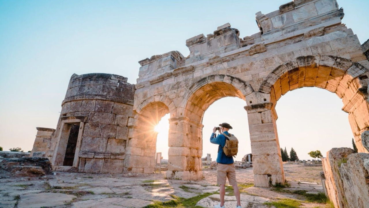 Best Places to Visit in Pamukkale: A Complete Guide to Hierapolis and Denizli