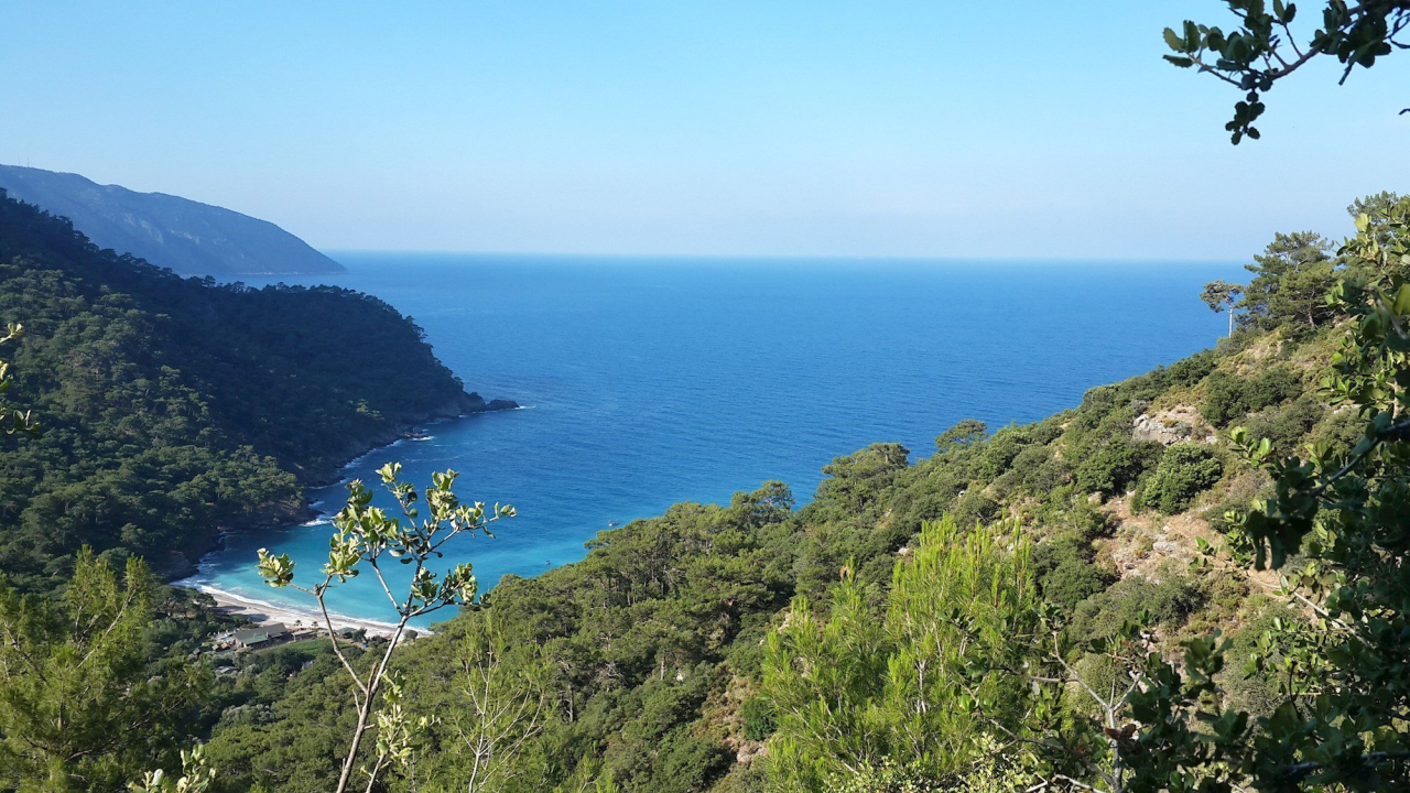 Kabak Koyu Rehberi: Faralya, Doğa Kampı ve Patika