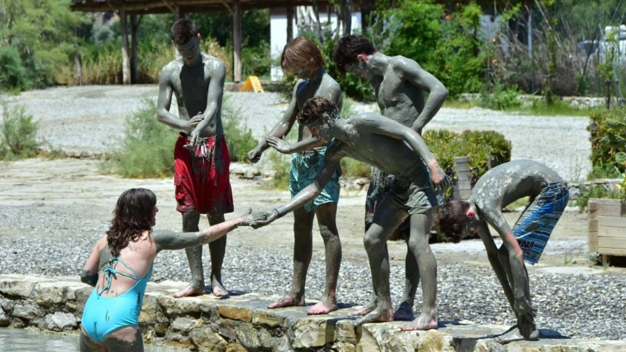 Dalyan Mud Bath and Sultaniye Thermal Springs: Boat Routes, Application, and Seasonal Guide