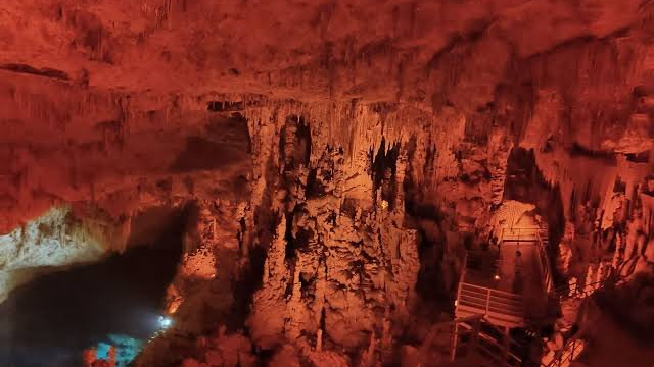 Guide de la Grotte Aynalıgöl Gilindire : Le Lac Souterrain d'Aydıncık, Mersin