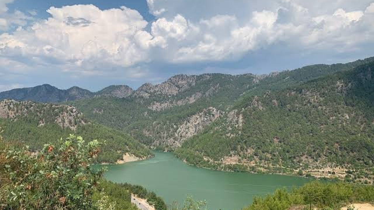 Karacaören Dam Travel Guide: The Kovada Lake National Park Route