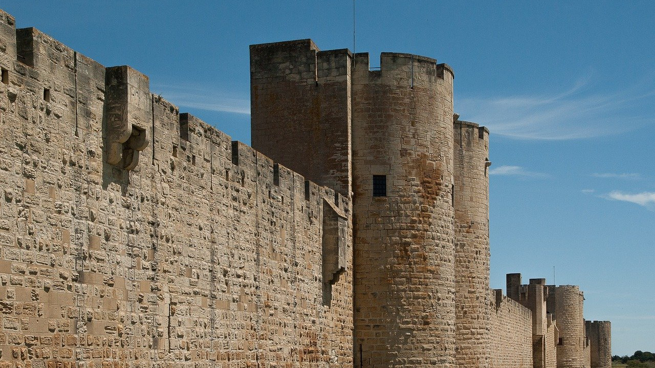 Hevsel Gardens Travel Guide: Diyarbakır Walls and the Tigris River Route