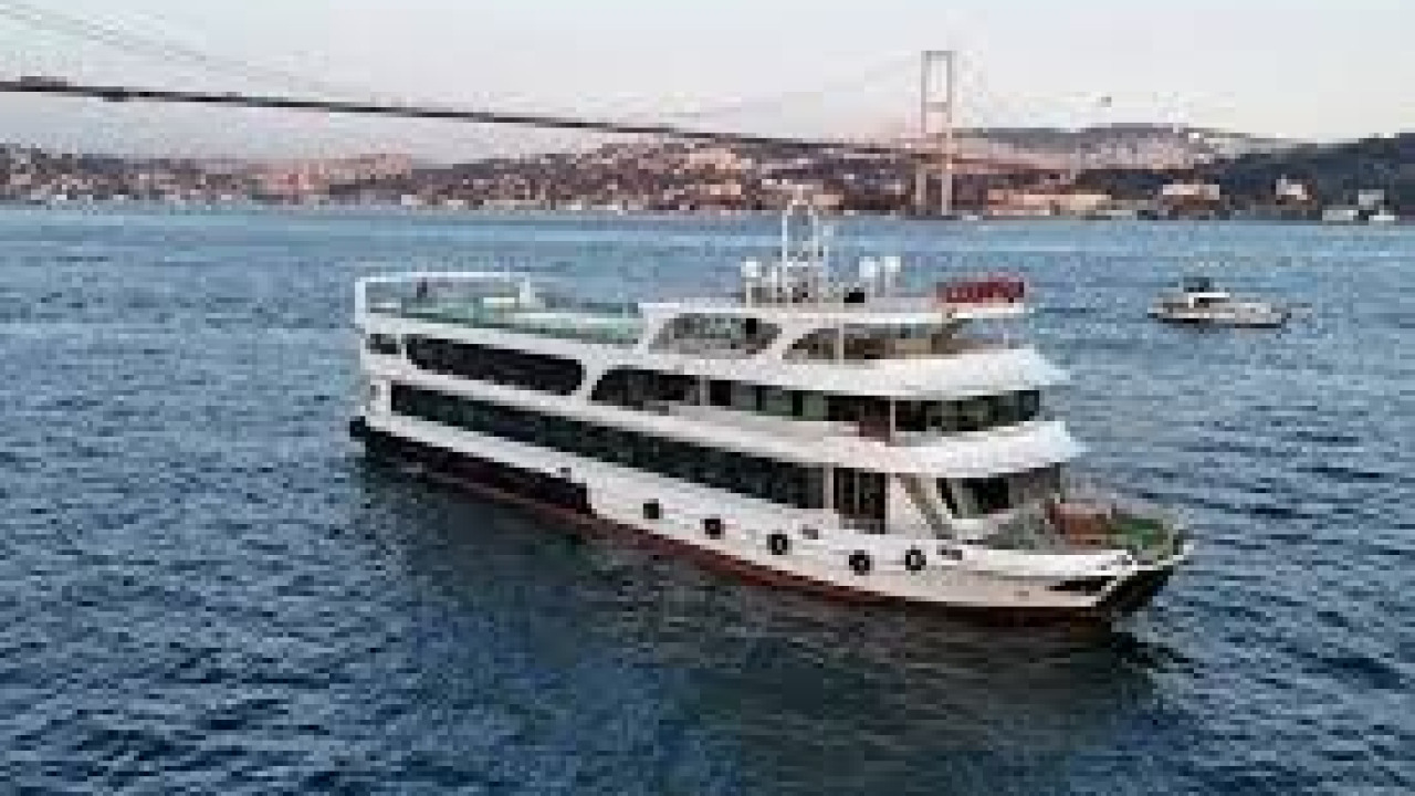 Croisière courte ou longue sur le Bosphore : Comment choisir selon la durée