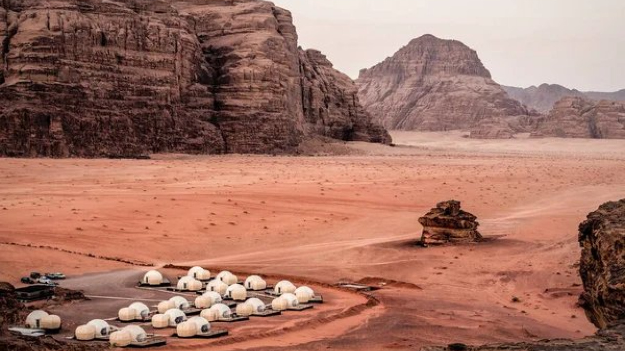 Wadi Rum 贝都因营地：住宿类型与选择全指南
