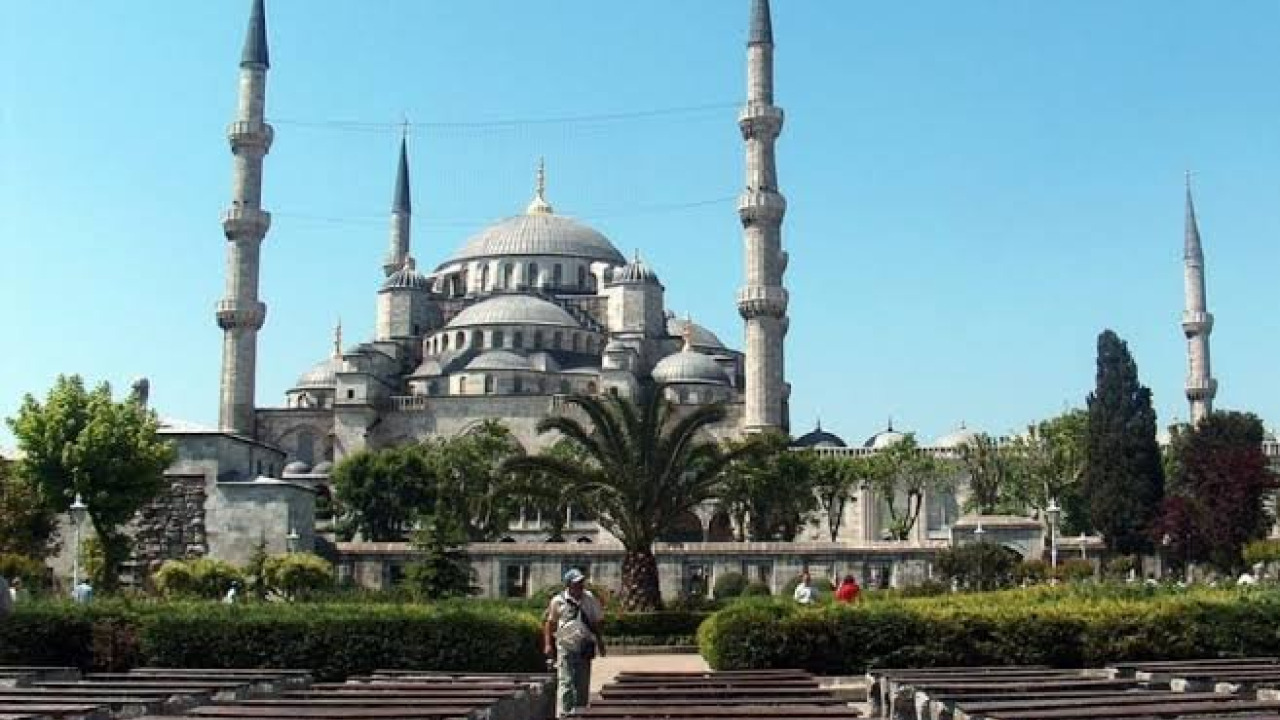 Ιστορικός Περίπατος από το Sultanahmet στο Süleymaniye: Ο Ιδανικός Οδηγός για το Fatih