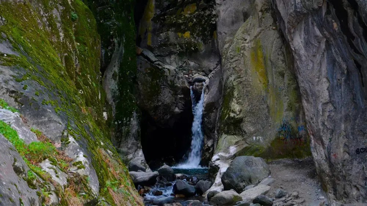 Saitabat Wasserfall Bursa: Natur, Frühstück & Wandern