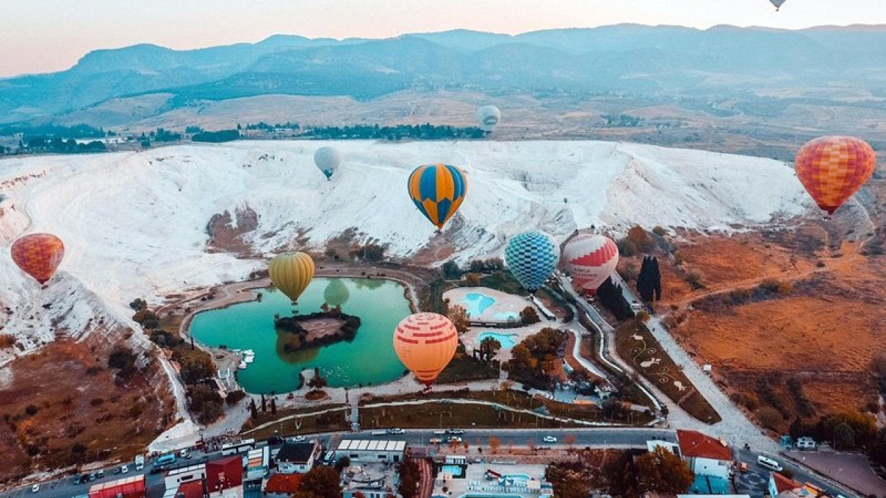 First-Timer's Guide to Hot Air Ballooning: What to Expect When Booking from Marmaris