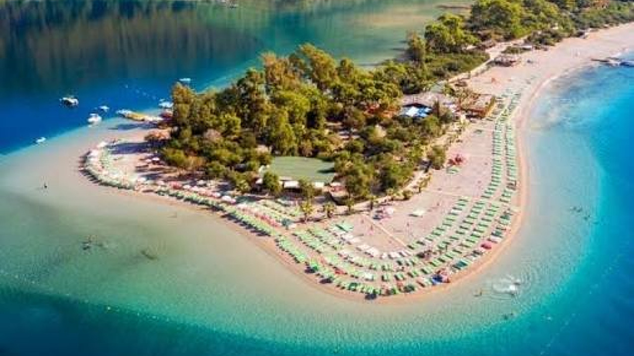 Balade Romantique à Marmaris : Timing et Atmosphère pour un Moment à Deux