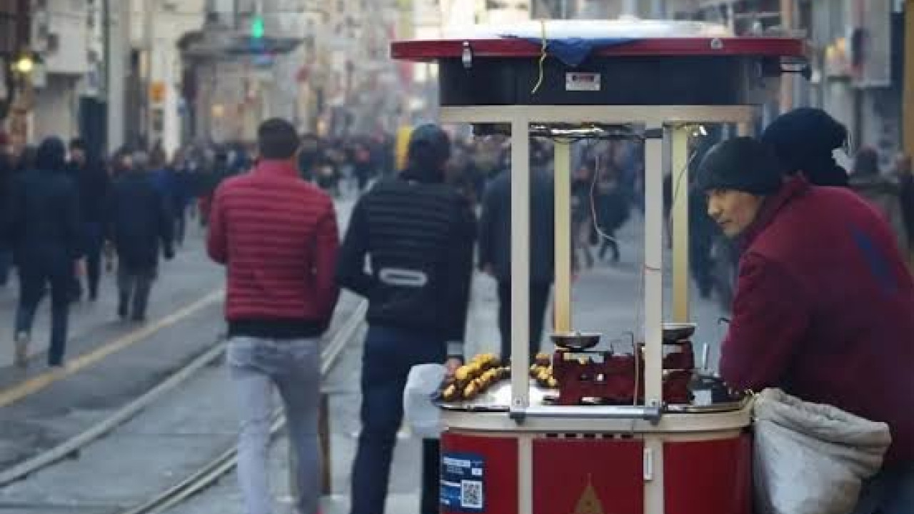 Από τα Ιστορικά Περάσματα στις Όχθες του Βόσπορου: Οδηγός Γαστρονομίας στο Beyoğlu και Karaköy