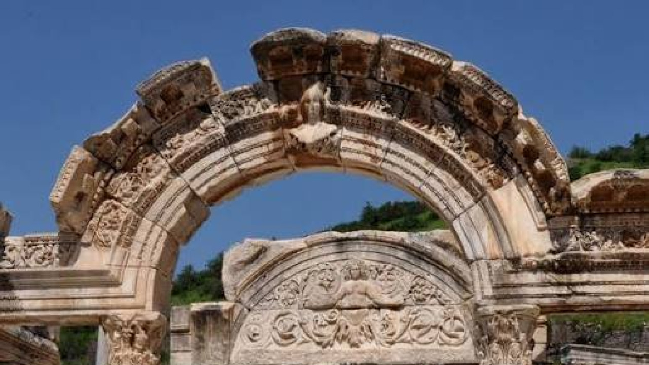 From Carian Shores to Ionia: The Ultimate Ephesus Day Trip Guide from Bodrum