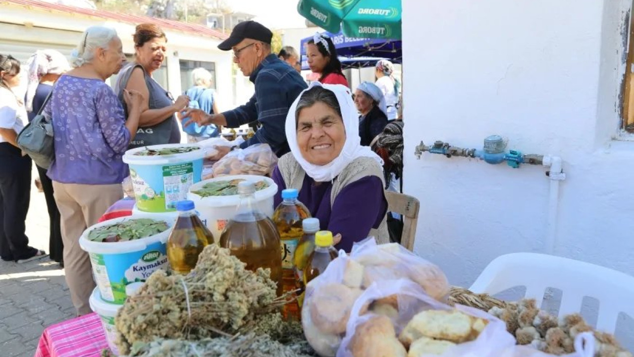 Από τα Χωριά με τη Χλωμήly Μυρωδιά Μελιού đến τις Αυθεντικές Αγορές: Οδηγός Γαστρονομίας και Χωριών της Χερσονήσου Marmaris