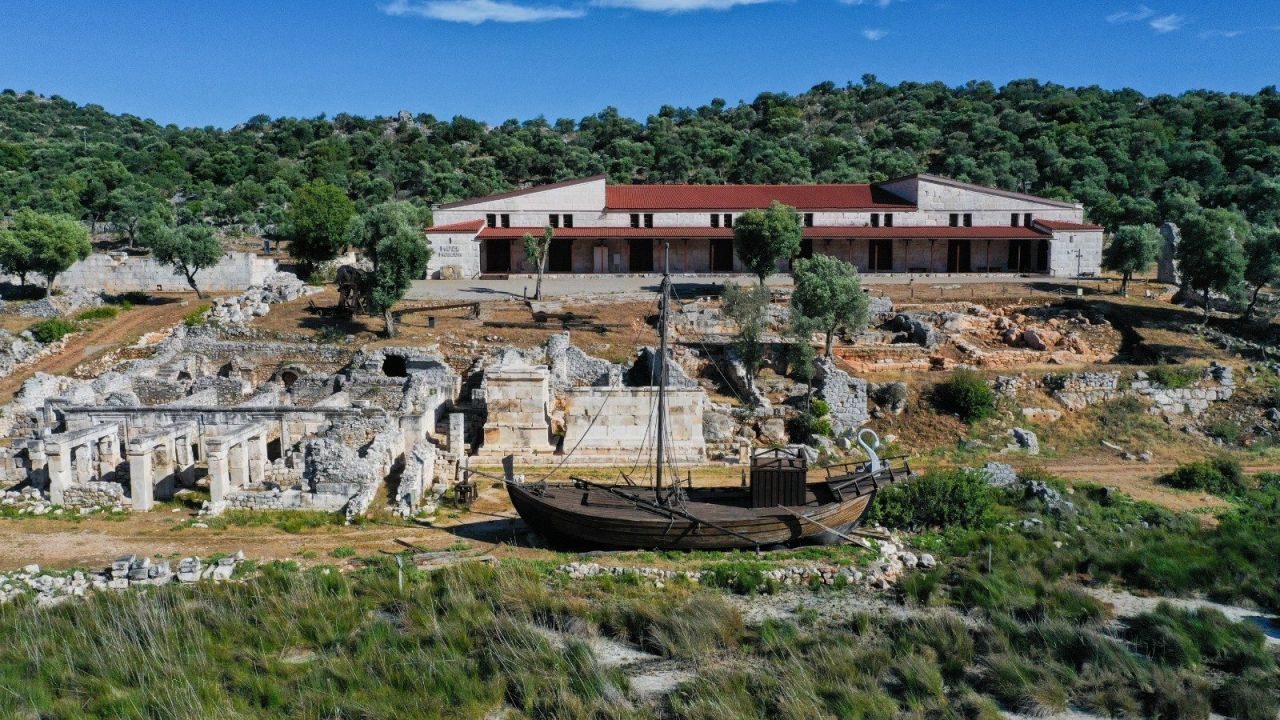 Χρονισμός για Πεζοπορία κατά τις Γιορτές: Πώς να Αποφύγετε την Πολυεξάποψη στο Demre