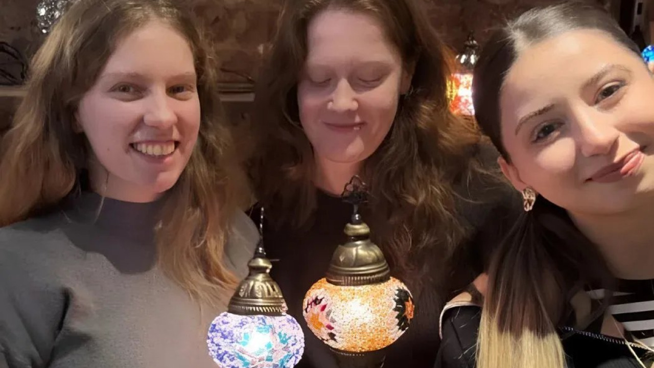 Mosaic Lamp Making in Galata: A Guide to Traditional Glass Art and Light Design