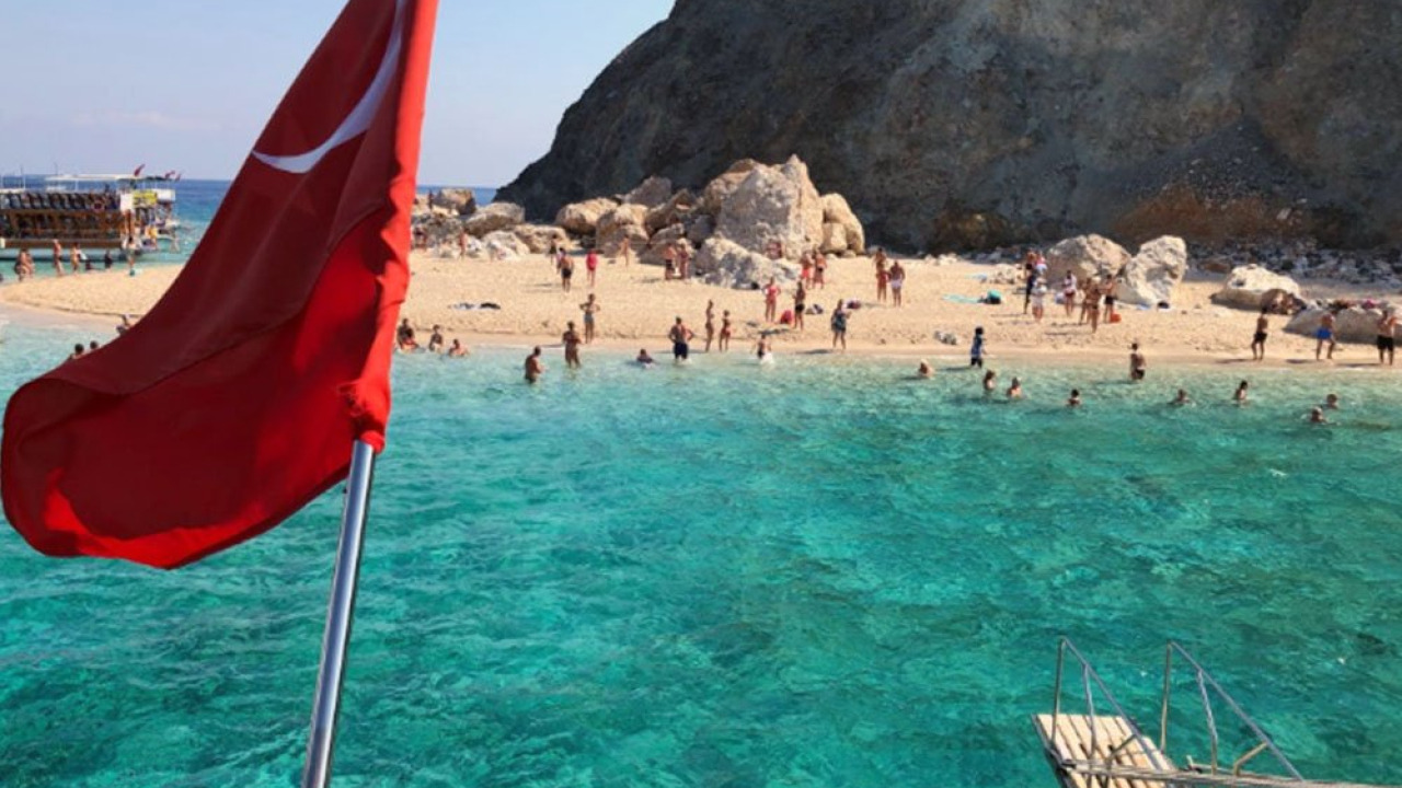 Scoprire Suluada e le Calette del Mediterraneo partendo da Belek: Itinerari, Punti di Balneazione e Consigli