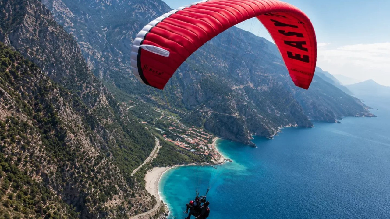 Volare sopra il Mar di Marmara: Guida all'Esperienza in Parapendio a Uçmakdere