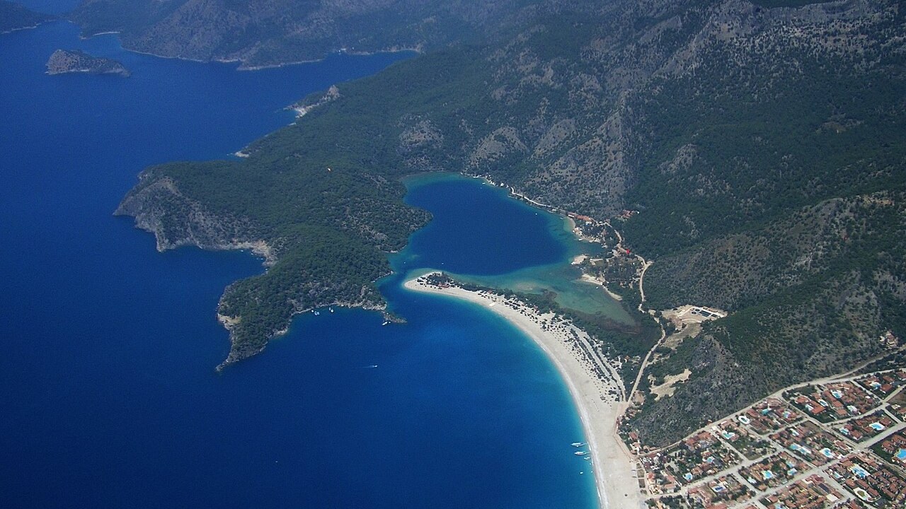 Guida alla Spiaggia di Kumburnu a Ölüdeniz: Laguna, Accessi e Consigli Pratici