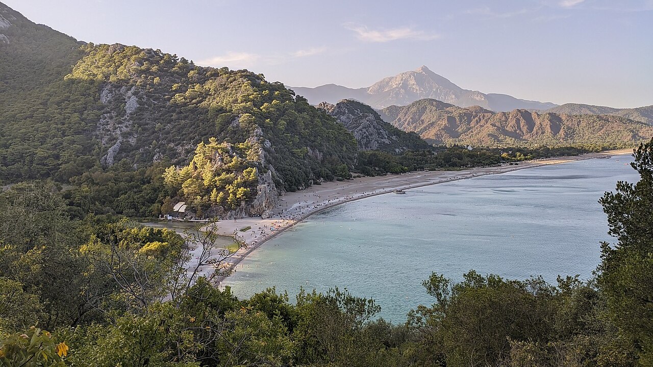 Due Anime sulla Stessa Spiaggia: Olympos o Çıralı? Case sugli Alberi, Yanartaş e Stile di Vita