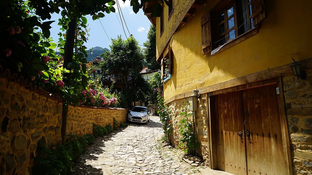 Cumalıkızık Taş Evleri ve Yöresel Bursa Köy Kahvaltısı