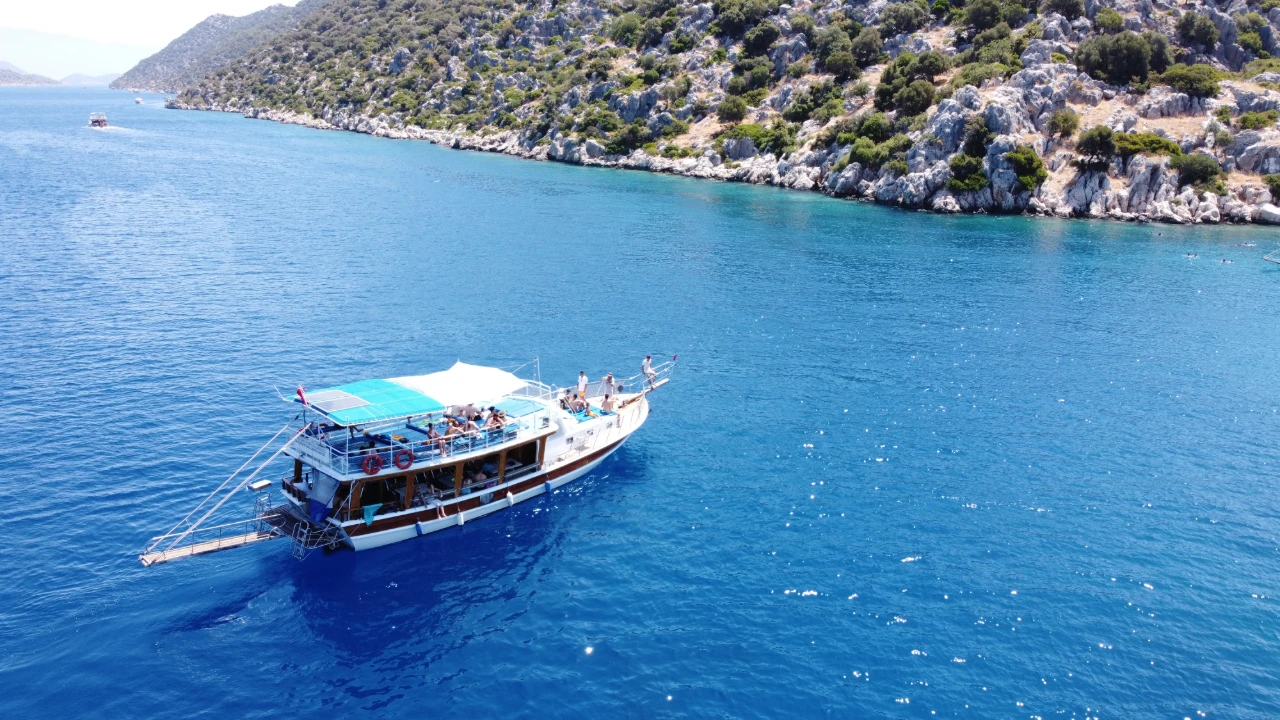 Calm and History-Focused Kekova and Sunken City Boat Tour