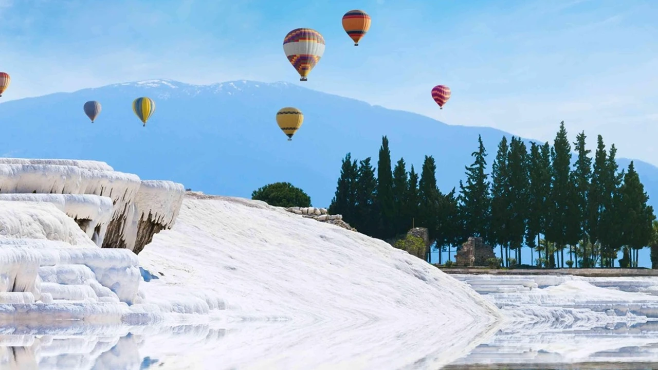 Marmaris: Pamukkale Balloon Flight & Day Tour