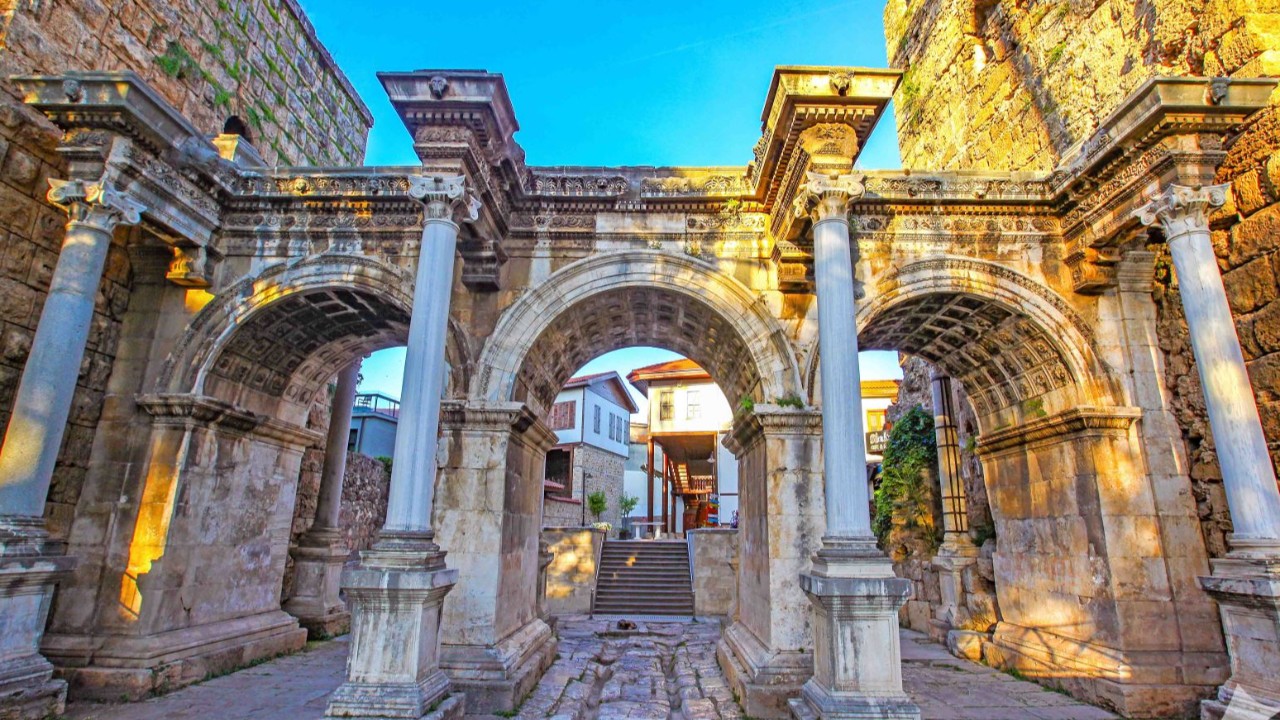 Stari grad Antalije i vodopadi Duden