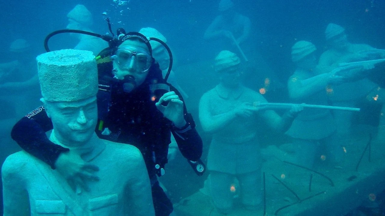 Side: Scuba Diving Experience with Lunch 