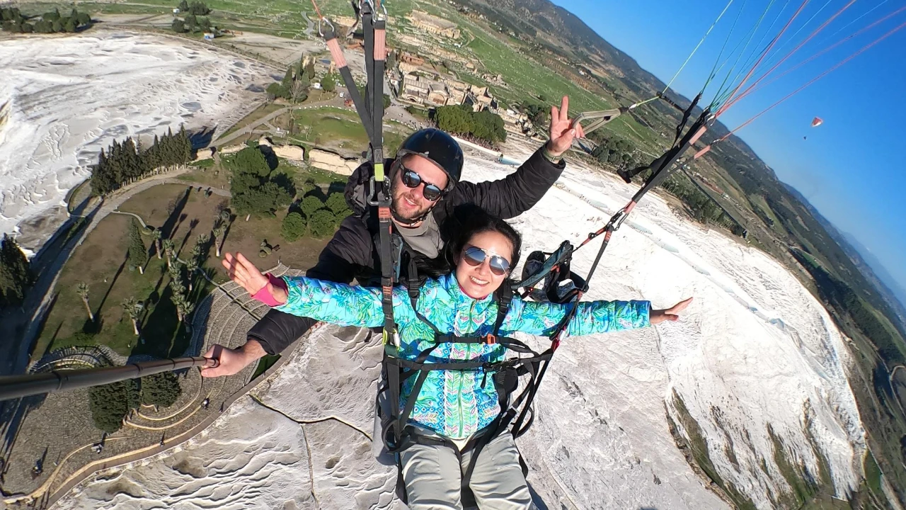 Pamukkale: Paragliding Tour