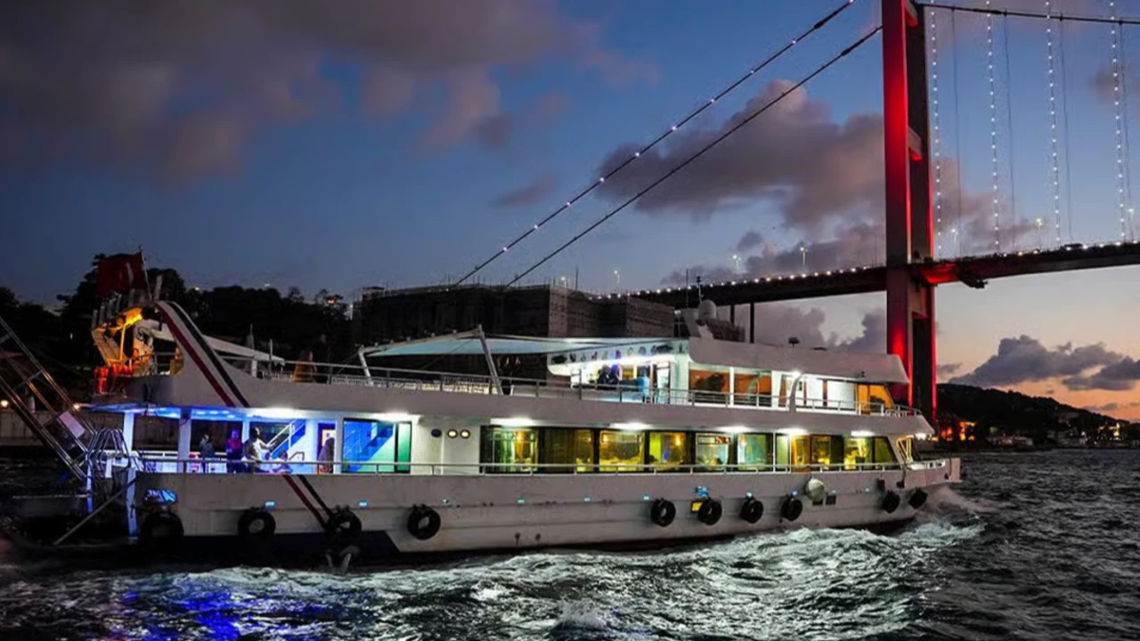 Istanbul : Tour du Bosphore et de la Corne d'Or (Jour ou Crépuscule)