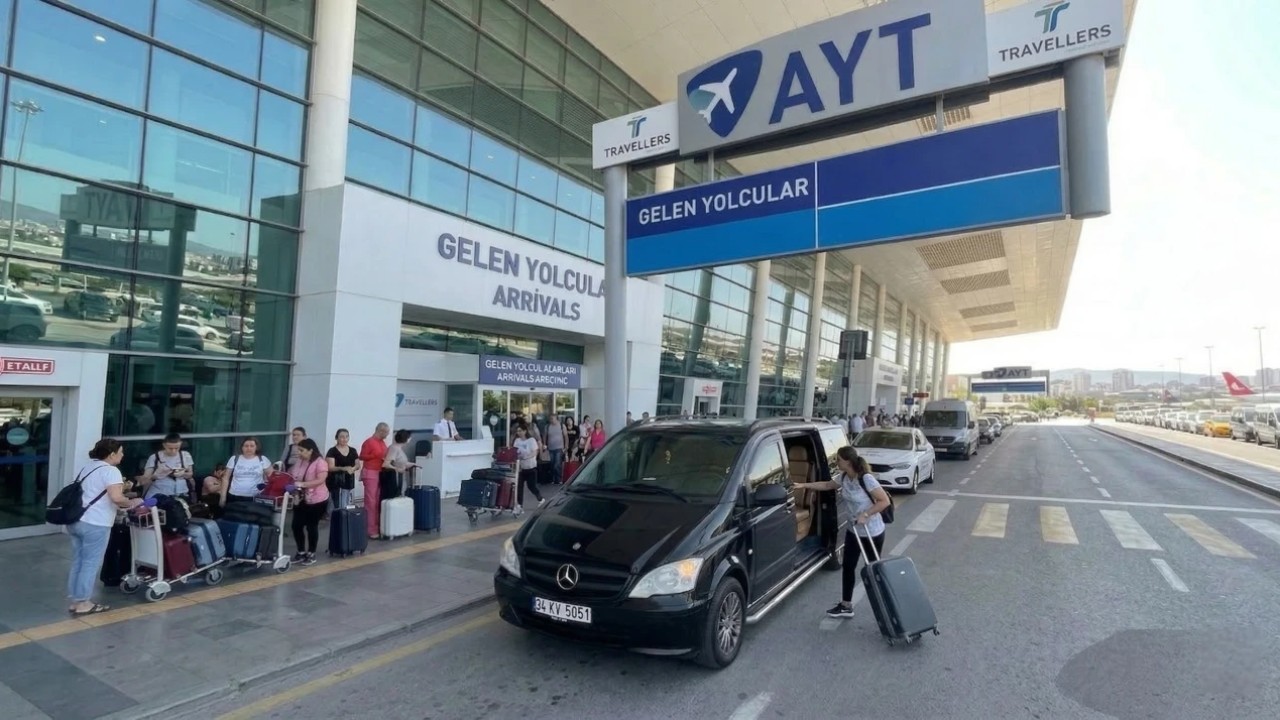 AYT Αεροδρόμιο Αττάλειας; Ειδική Μεταφορά Εκθεσιακού Κέντρου ExPo 9 Θέσεων Ευρύχωρο Όχημα