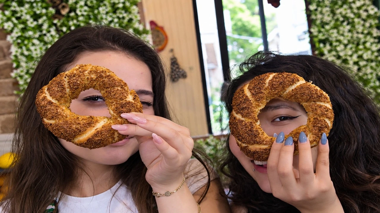 İstanbul: Geleneksel Simit ve Kahvaltı Pişirme Dersi