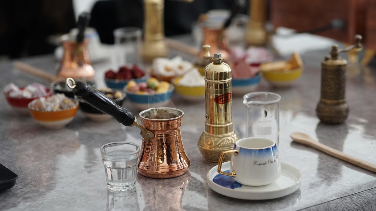 Kapadokya: Kumda Türk Kahvesi Pişirme ve Fal Bakma